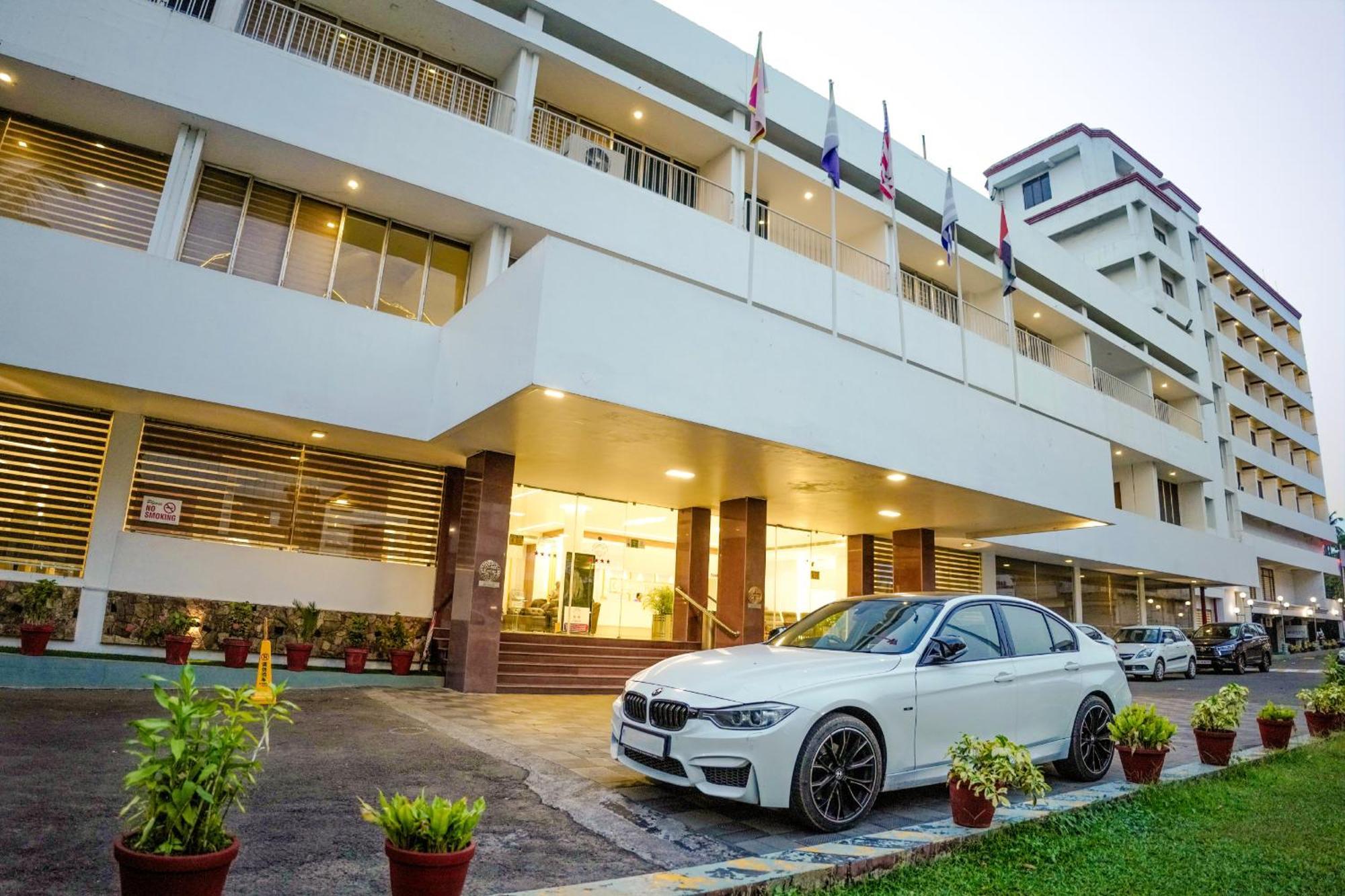 Casino Hotels Ltd Thrissur Εξωτερικό φωτογραφία
