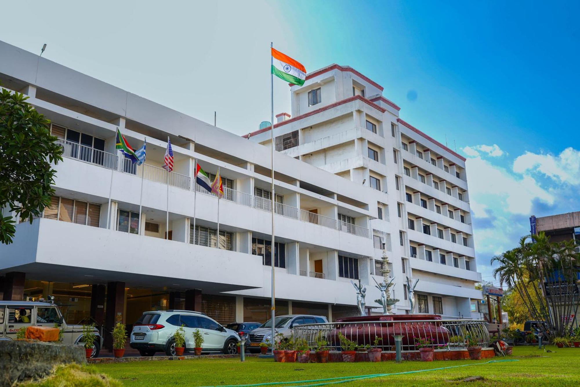 Casino Hotels Ltd Thrissur Εξωτερικό φωτογραφία